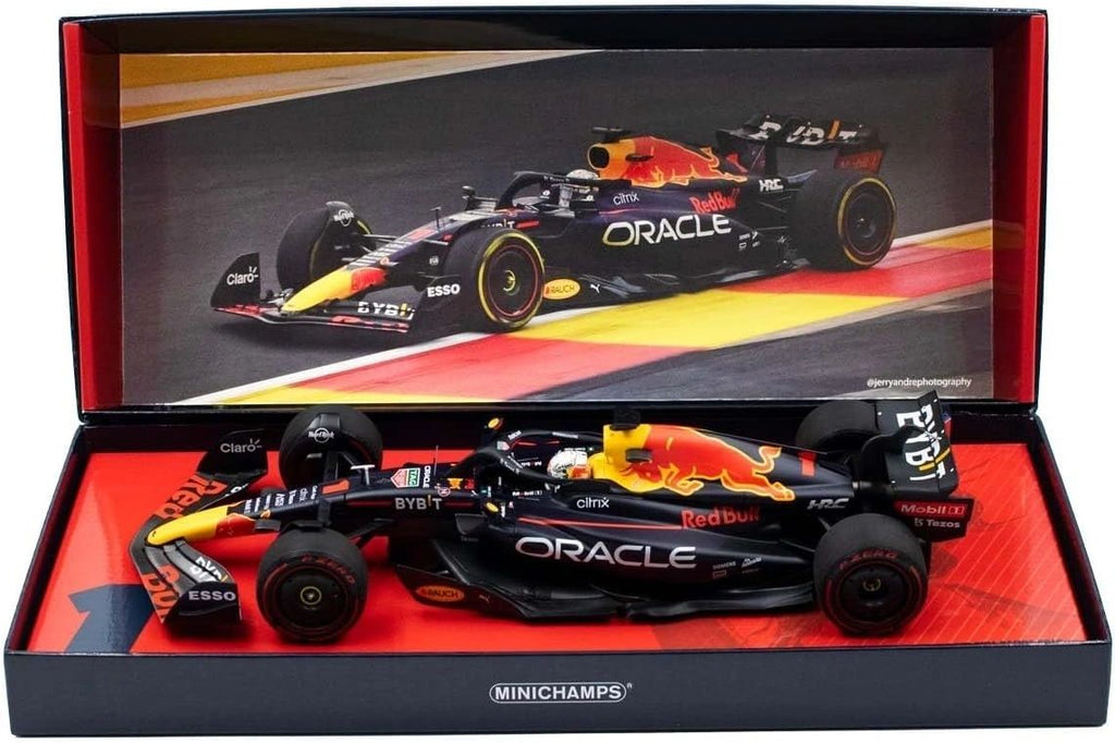 MINICHAMPS 1:18 - Redbull RB18 Honda Belgium GP 2022 winner Max Verstappen