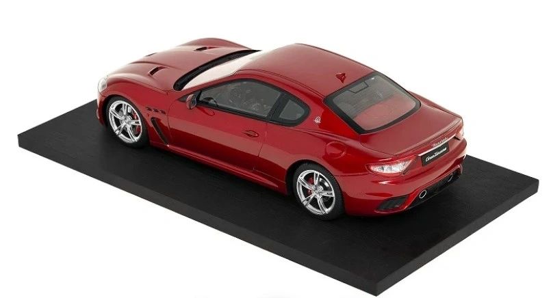 TSM x Maserati - 1:18 - Maserati GranTurismo 2017 Rosso