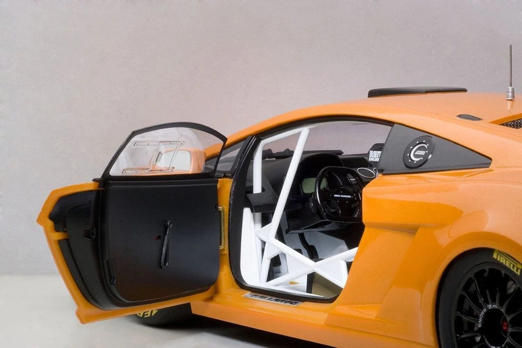AUTOART 1:18 - Lamborghini Gallardo GT3 FL2 Metallic Orange 2013