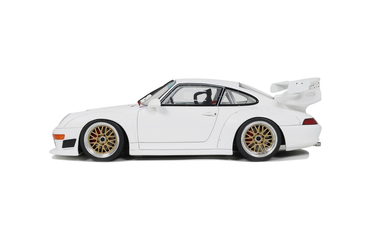 GT SPIRIT 1:18 - Porsche 911 (993) GT2 Evo plain body white 1995