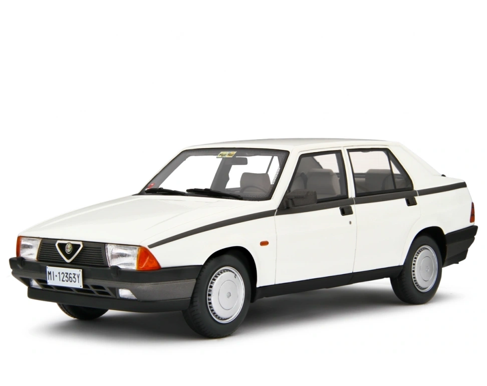 LAUDORACING - 1:18 ALFA ROMEO 75 1.6-1.8i 1985 Bianco