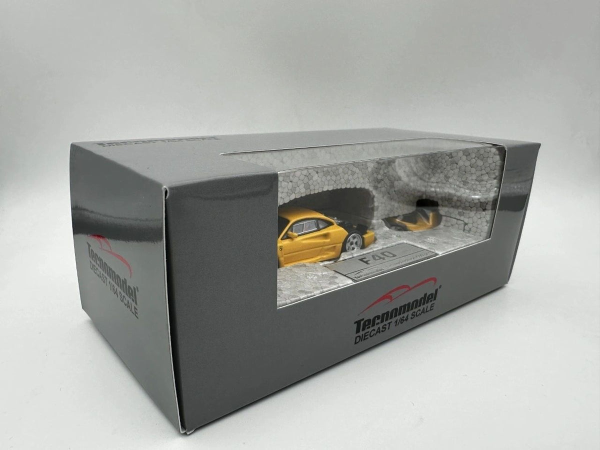 TECNOMODEL 1:64 - Ferrari F40 LM giallo Modena engine opening