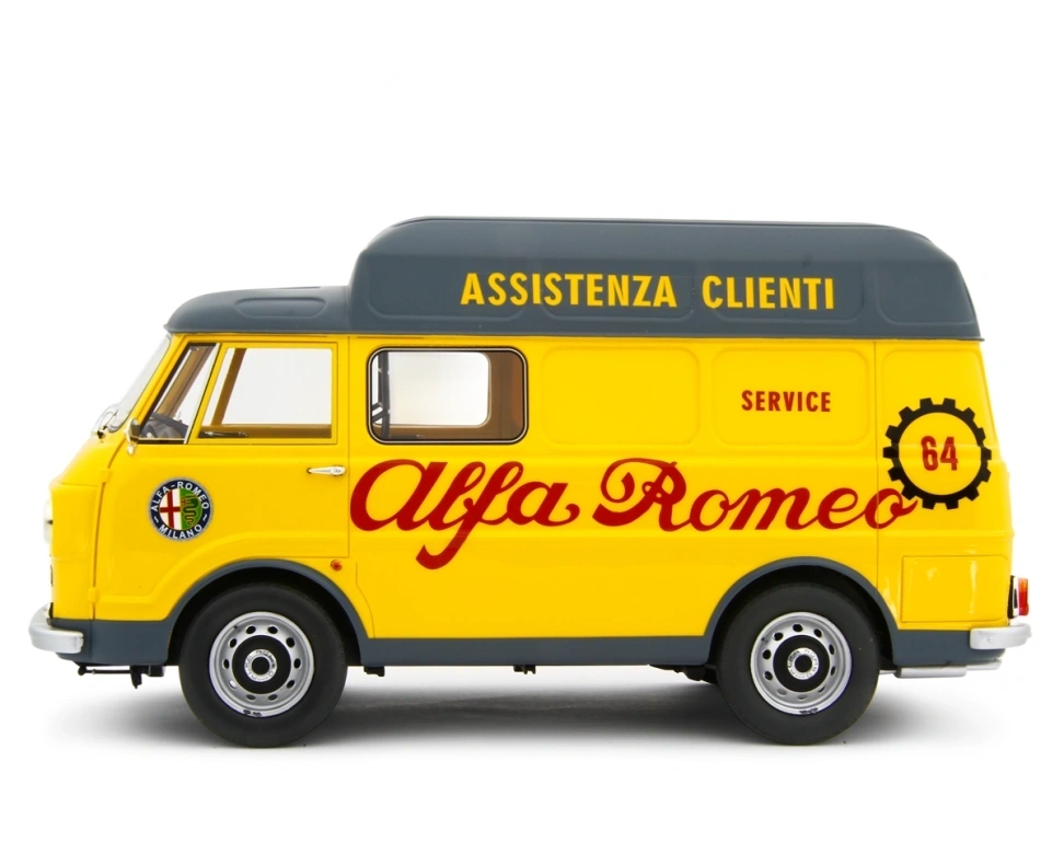 LAUDORACING 1:18 - Alfa Romeo F12 Autocarro Tetto Sopralzato Assistenza 1967