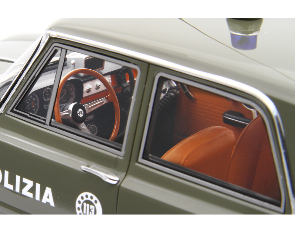 LAUDORACING 1:18 - Alfa Romeo Giulia Super 1969 Polizia (verde) (Copia)