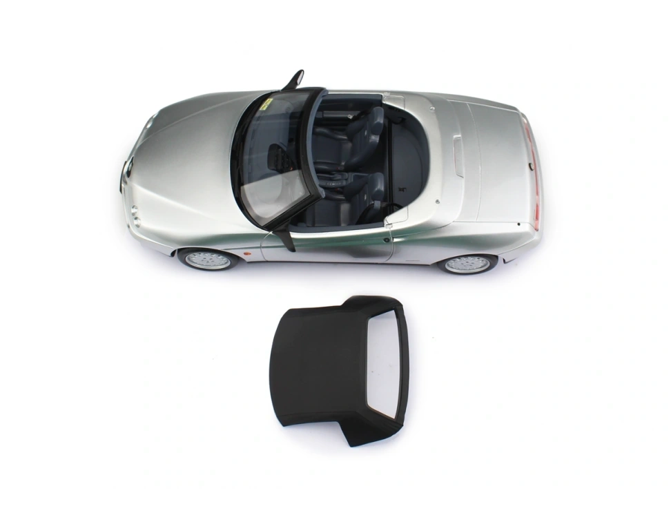 LAUDORACING - 1:18 Alfa Romeo Spider 2.0 T.Spark 16V 1995 Grigio Chiaro met.